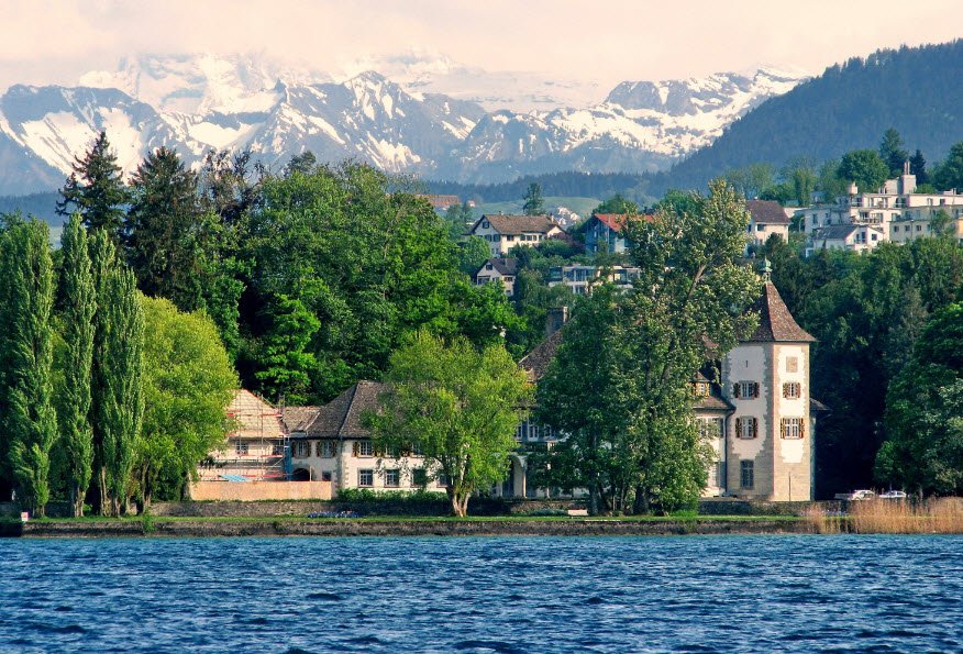 Au Castle, Wädenswil, Switzerland
